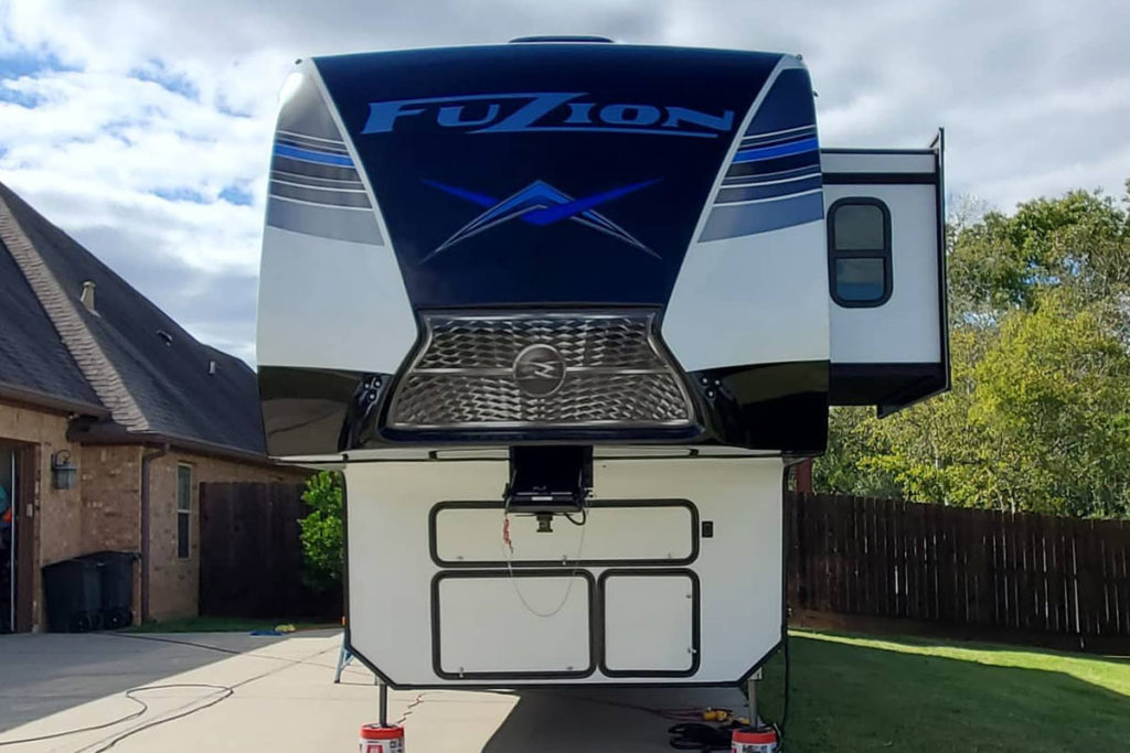 RV clean with extras